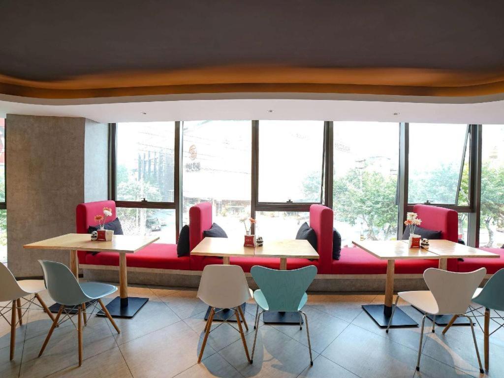 Ibis Chengdu Chunxi Road Shudu Mansion Hotel Exterior photo