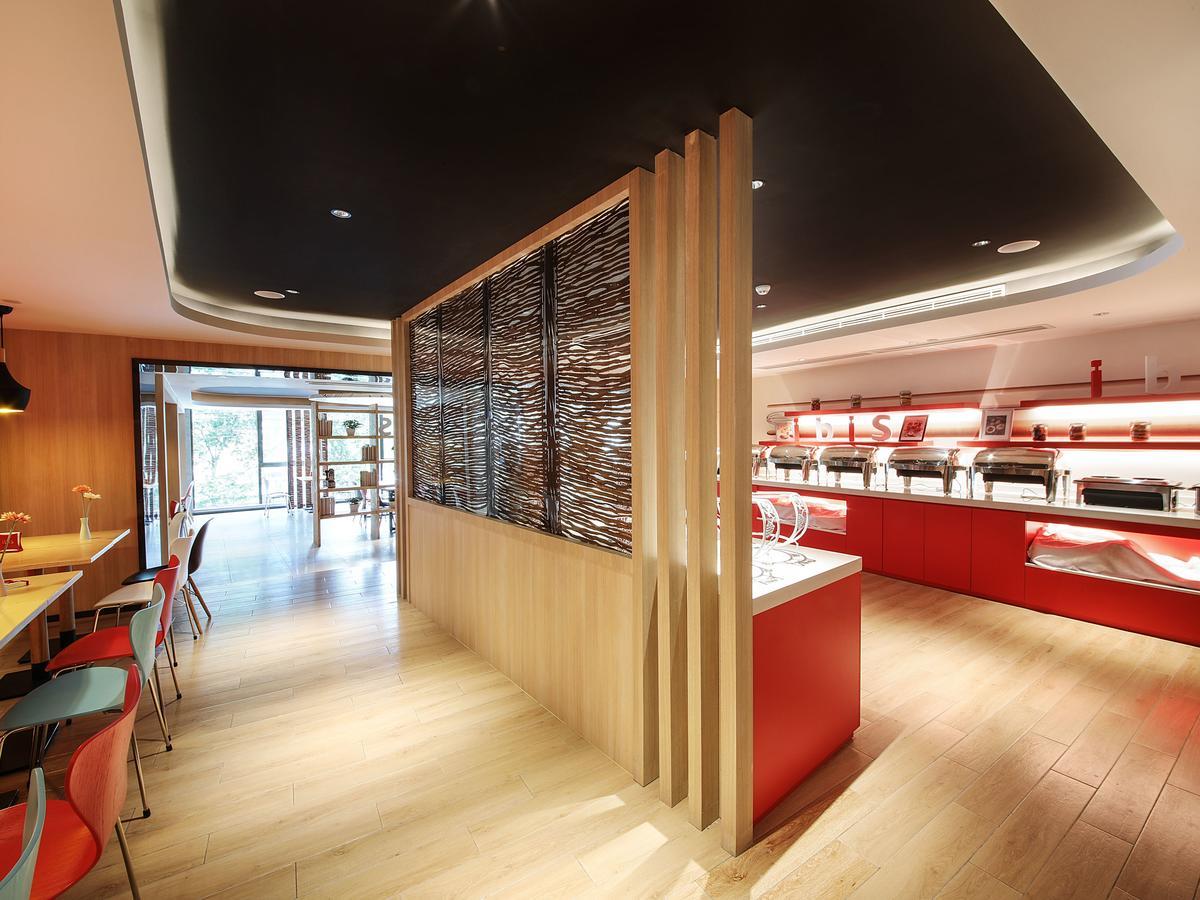 Ibis Chengdu Chunxi Road Shudu Mansion Hotel Exterior photo
